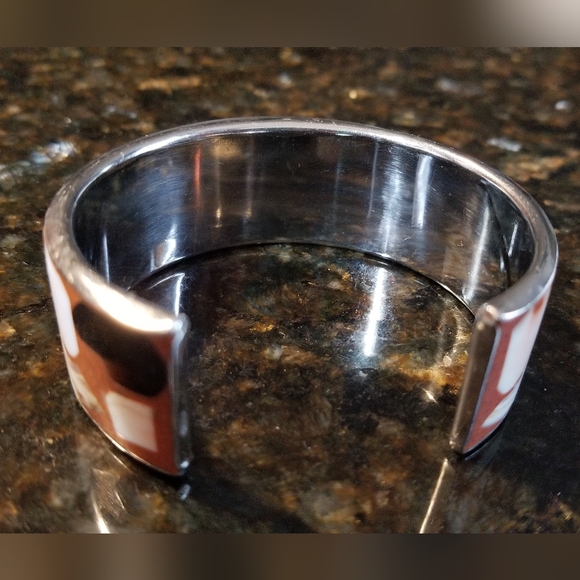 Vintage enamel and shell cuff - Picture 5 of 8